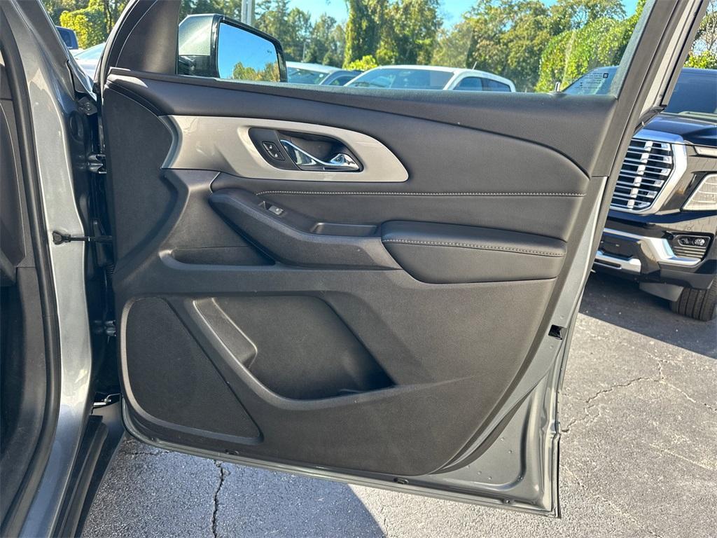 used 2018 Chevrolet Traverse car, priced at $12,784