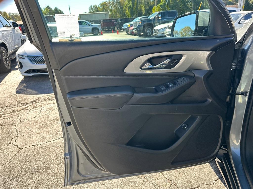 used 2018 Chevrolet Traverse car, priced at $12,784