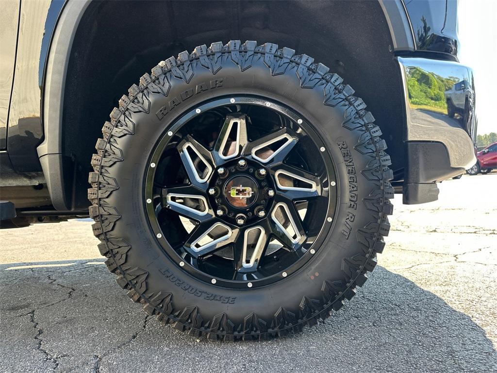 used 2020 Chevrolet Silverado 2500 car, priced at $42,995