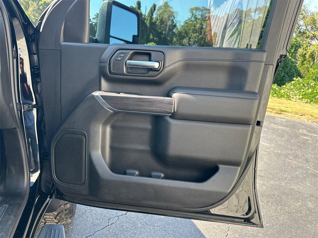 used 2020 Chevrolet Silverado 2500 car, priced at $42,995