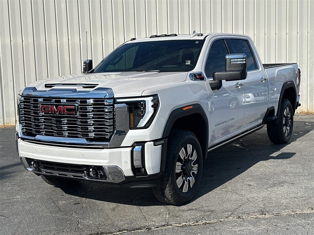 used 2024 GMC Sierra 2500 car, priced at $77,424