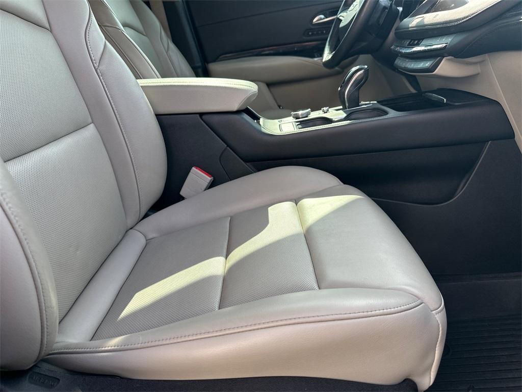 used 2019 Cadillac XT4 car, priced at $16,742