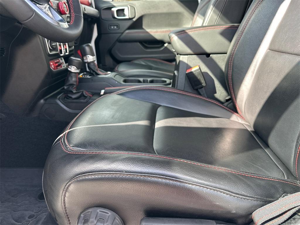 used 2023 Jeep Gladiator car, priced at $38,429