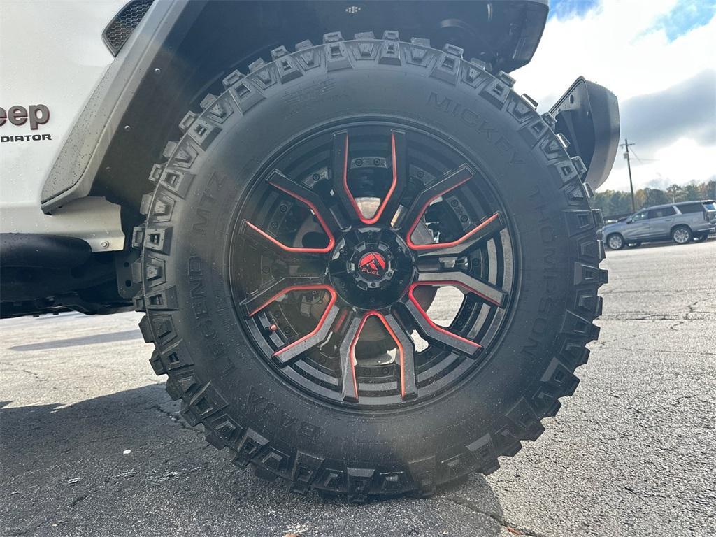 used 2023 Jeep Gladiator car, priced at $38,429