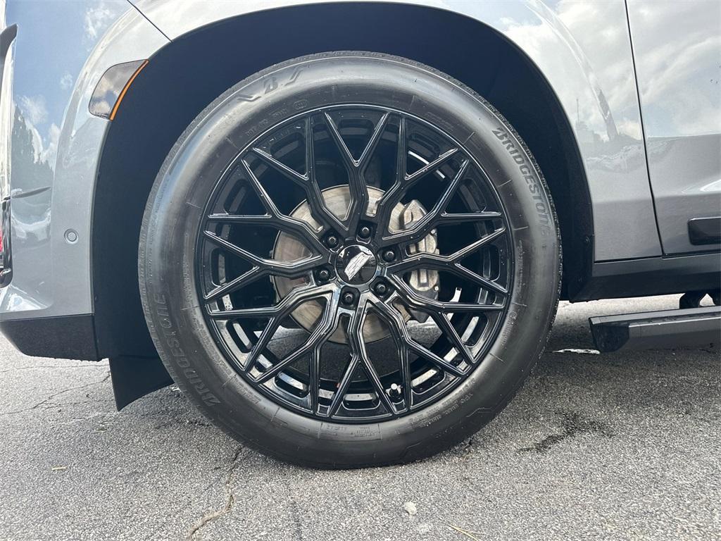 used 2021 Cadillac Escalade car, priced at $61,734