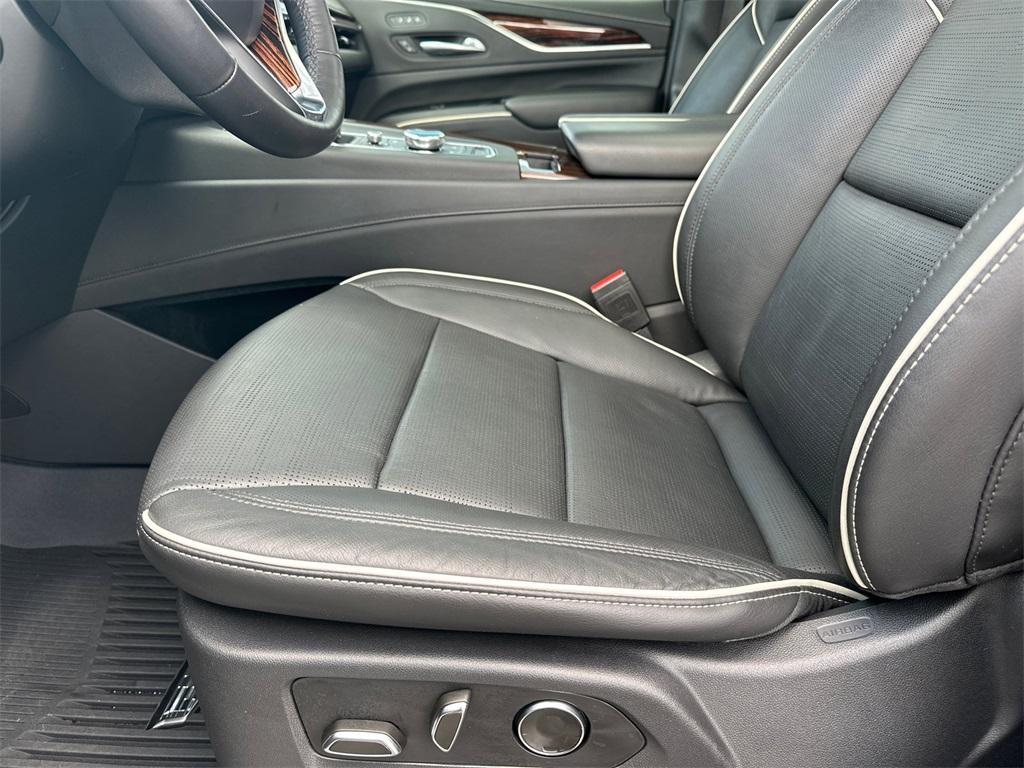 used 2021 Cadillac Escalade car, priced at $61,734