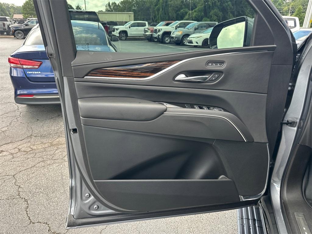 used 2021 Cadillac Escalade car, priced at $61,734
