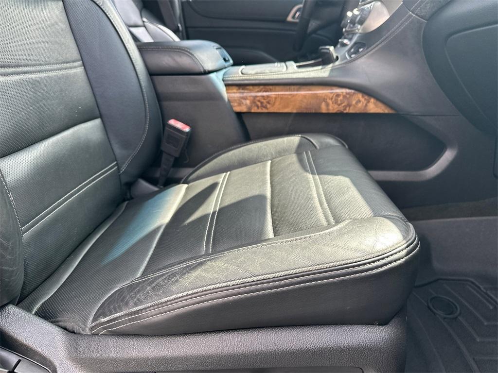 used 2015 GMC Yukon car, priced at $19,934