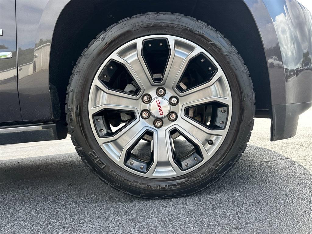used 2015 GMC Yukon car, priced at $19,934