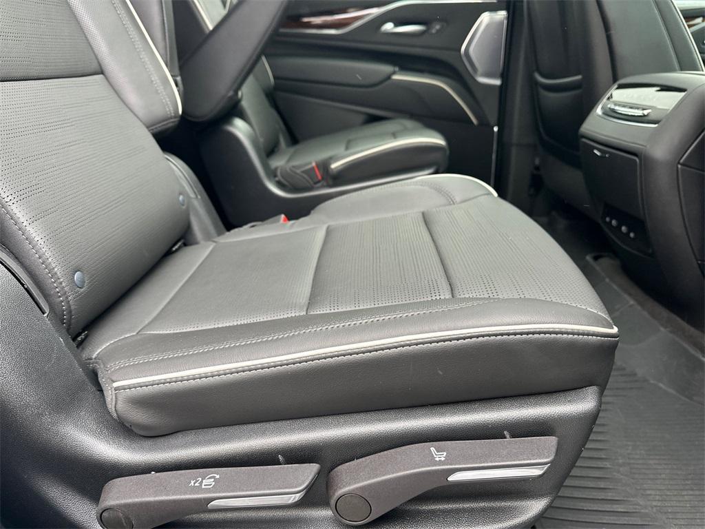 used 2023 Cadillac Escalade car, priced at $63,885