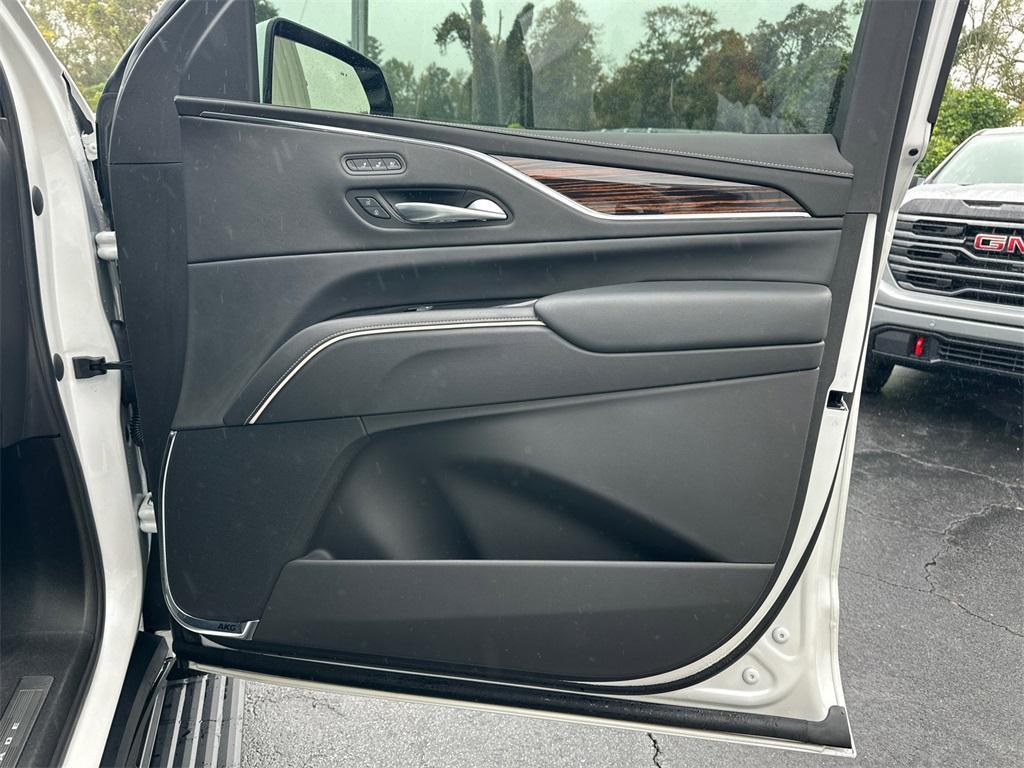 used 2023 Cadillac Escalade car, priced at $63,885