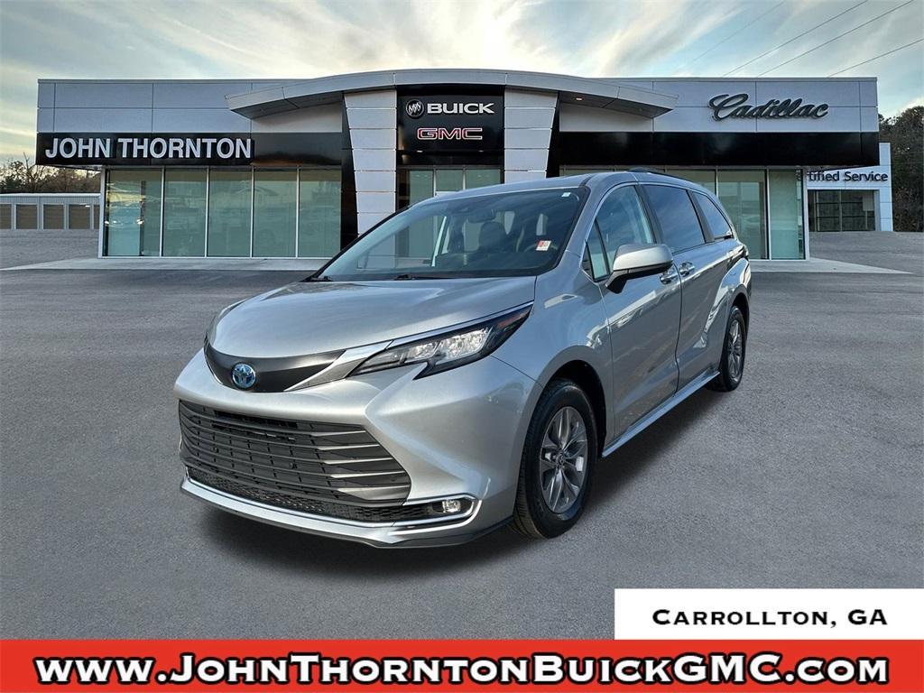 used 2023 Toyota Sienna car, priced at $38,439