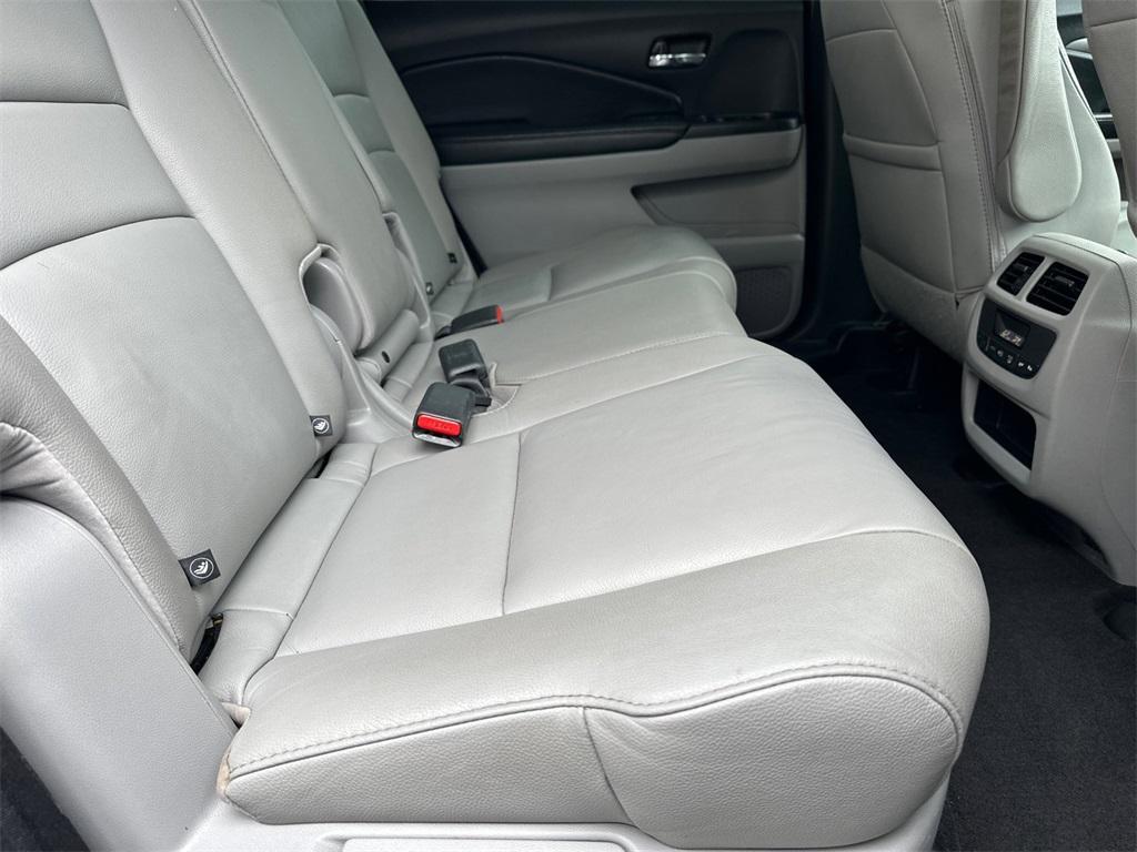 used 2017 Honda Pilot car, priced at $10,842