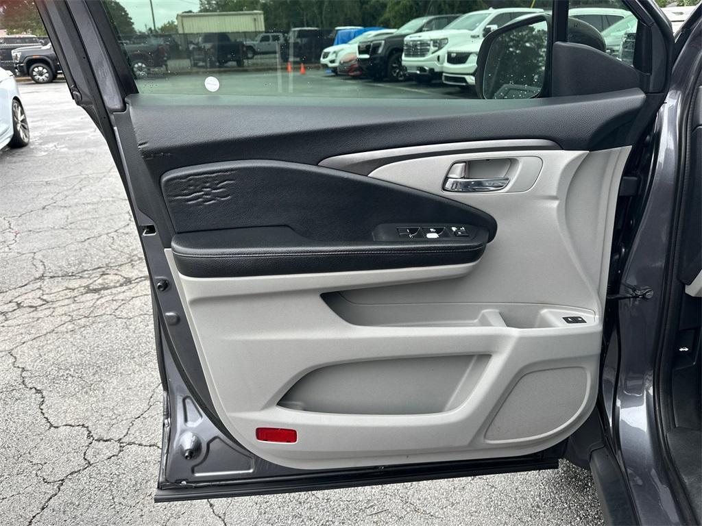 used 2017 Honda Pilot car, priced at $10,842