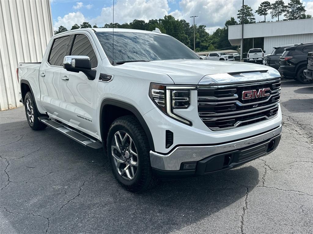 used 2022 GMC Sierra 1500 car, priced at $42,976