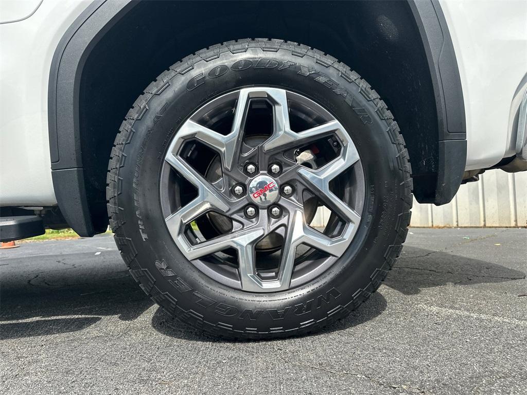 used 2022 GMC Sierra 1500 car, priced at $42,976