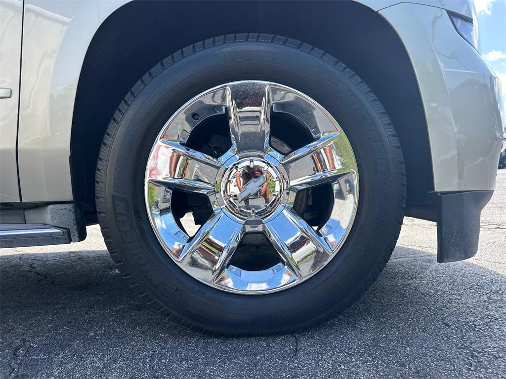 used 2015 Chevrolet Suburban car, priced at $16,254