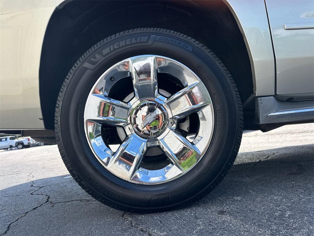 used 2015 Chevrolet Suburban car, priced at $16,254
