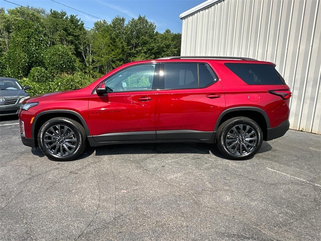 used 2023 Chevrolet Traverse car, priced at $37,956