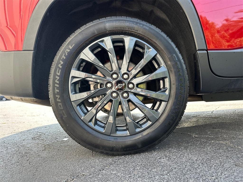 used 2023 Chevrolet Traverse car, priced at $37,956