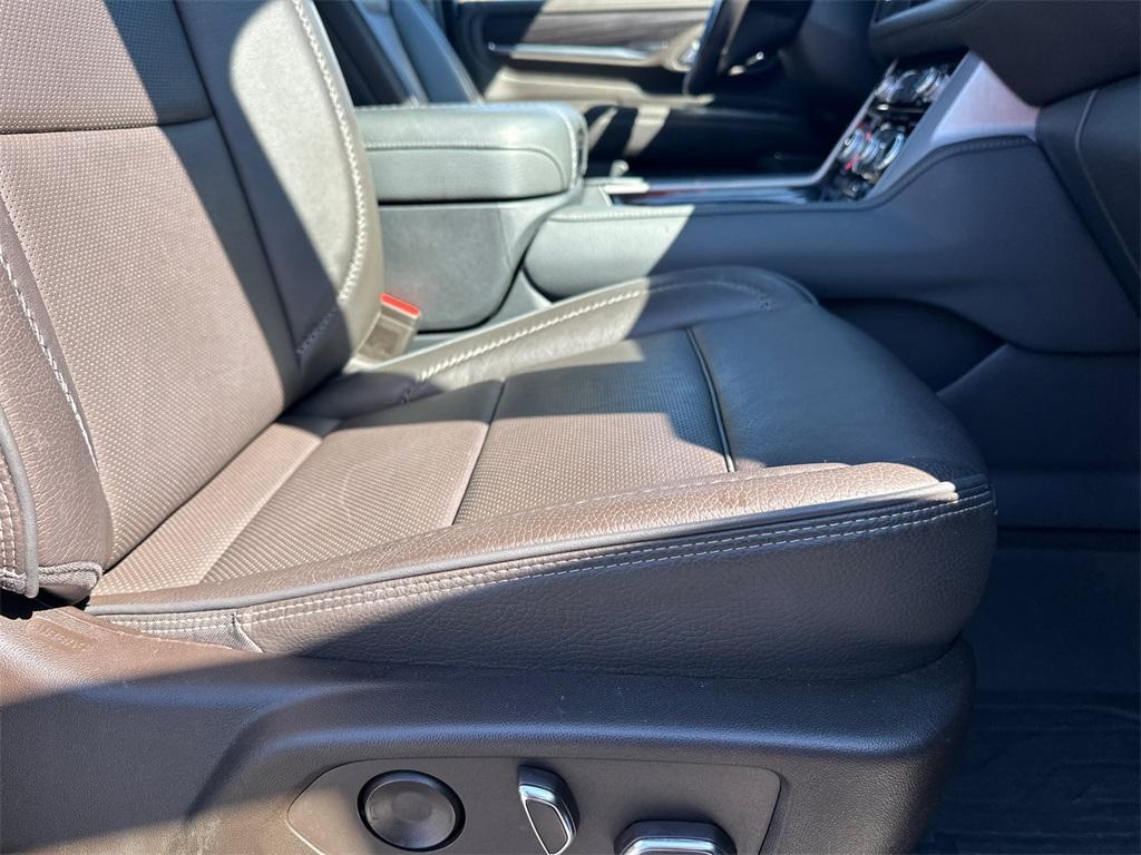 used 2022 GMC Yukon car, priced at $57,876