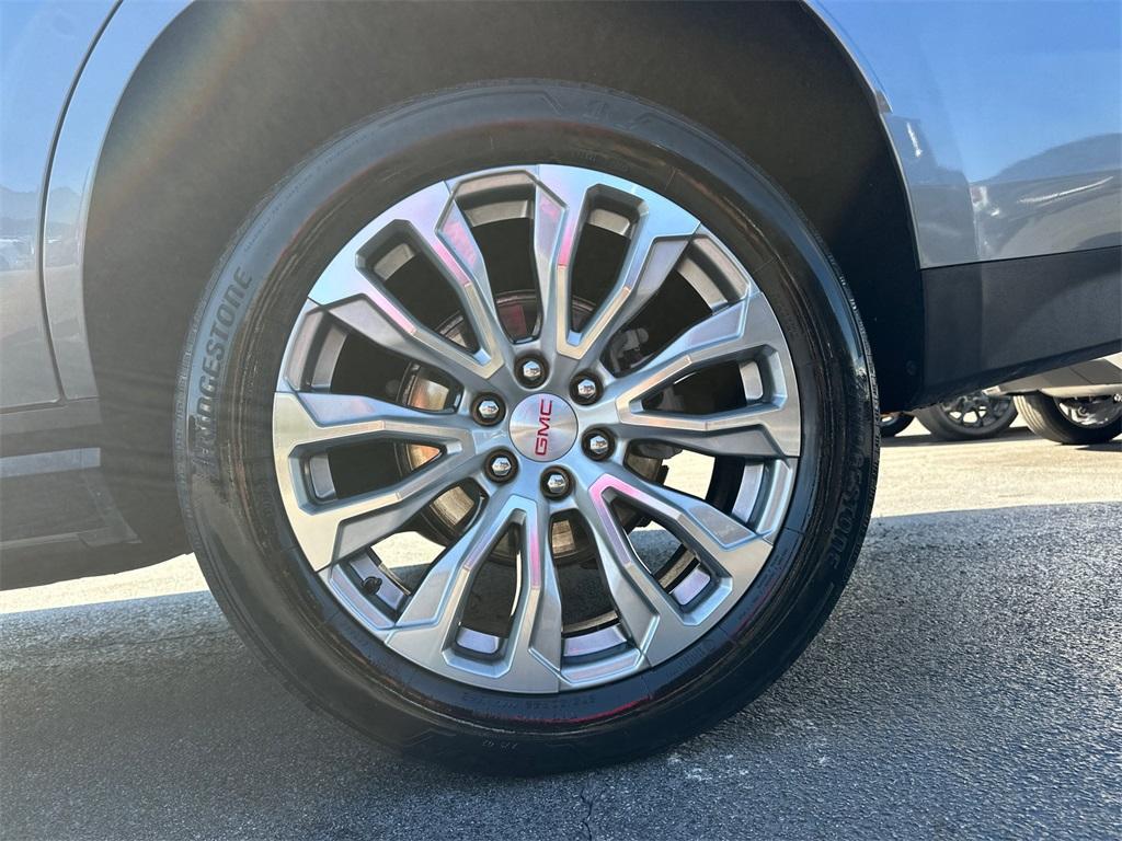 used 2022 GMC Yukon car, priced at $57,876