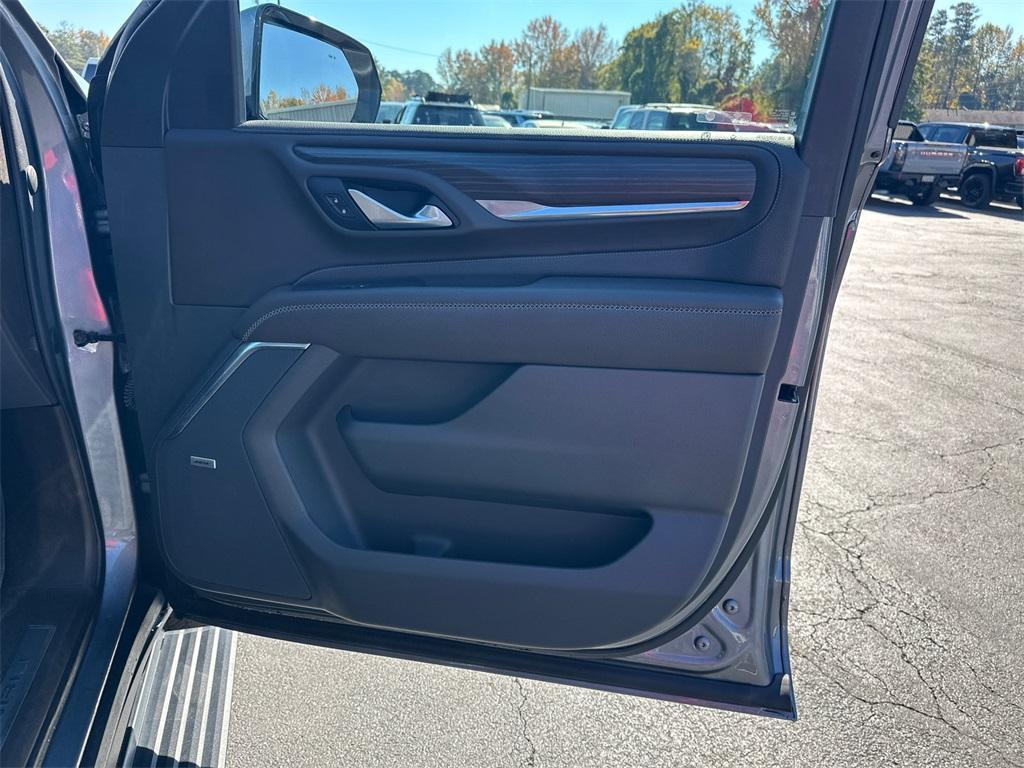 used 2022 GMC Yukon car, priced at $57,876