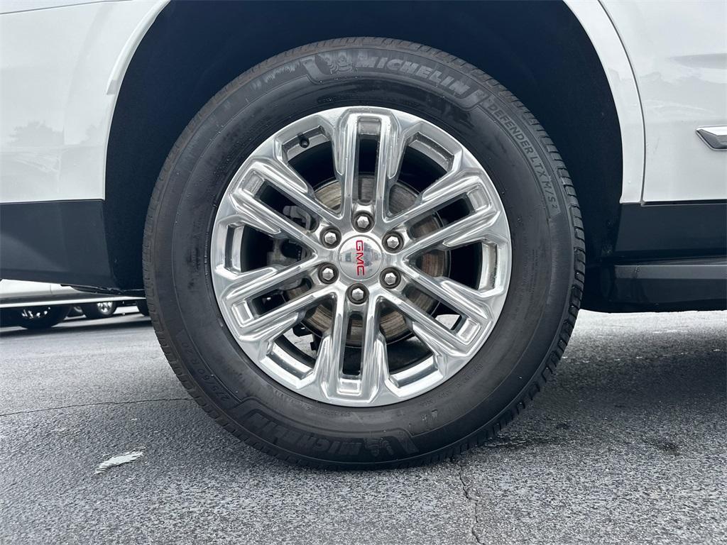used 2024 GMC Yukon car, priced at $59,557