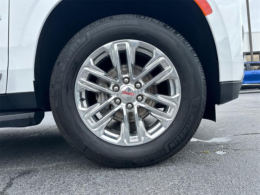 used 2024 GMC Yukon car, priced at $59,557
