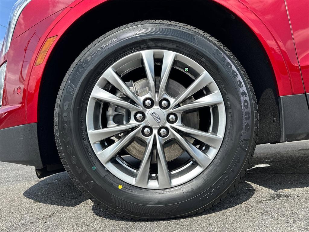 used 2023 Cadillac XT5 car, priced at $27,453