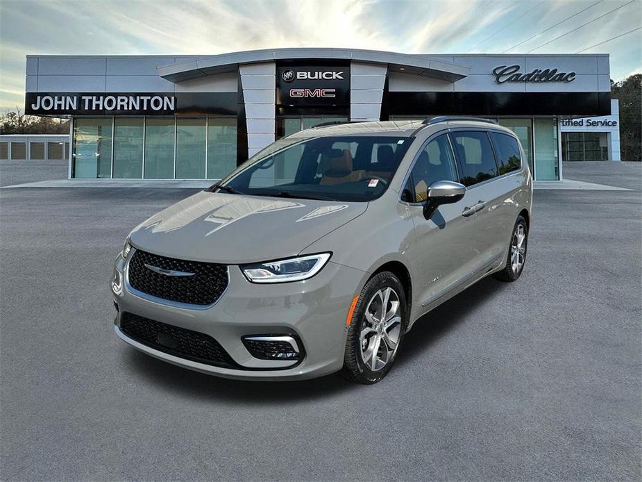 used 2023 Chrysler Pacifica car, priced at $43,962