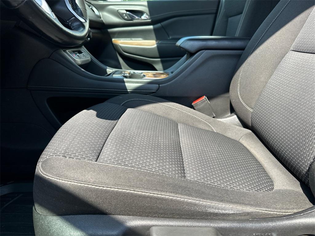 used 2020 GMC Acadia car, priced at $18,234