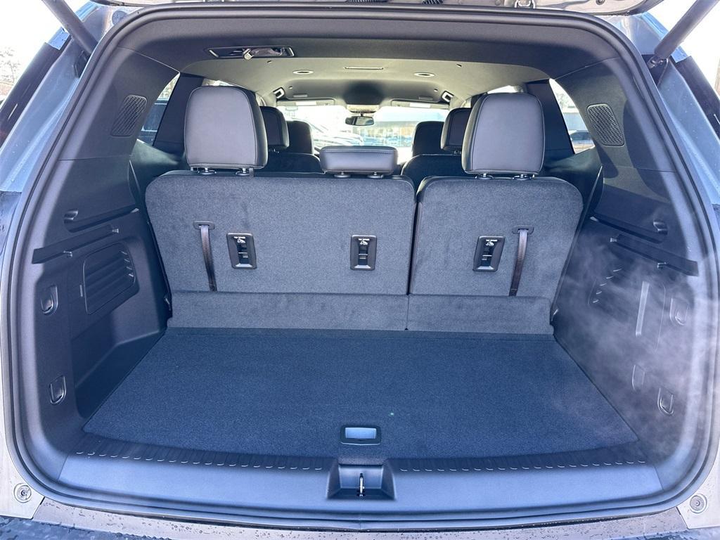 used 2025 GMC Acadia car, priced at $47,461