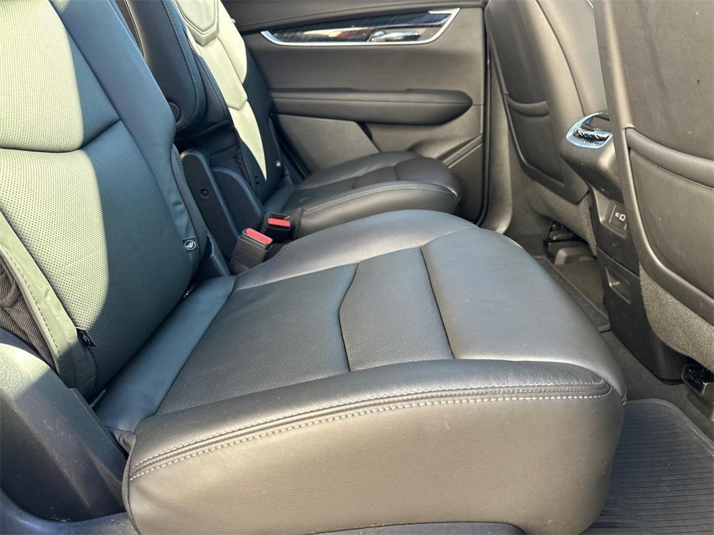 used 2020 Cadillac XT6 car, priced at $23,844