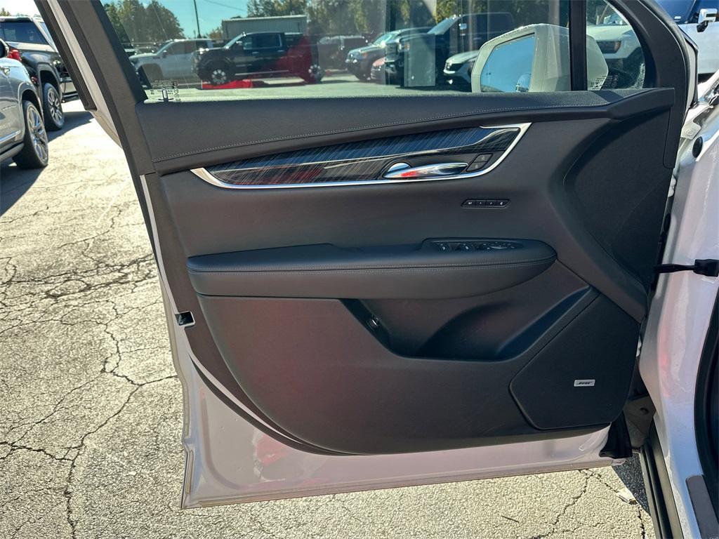 used 2020 Cadillac XT6 car, priced at $23,844