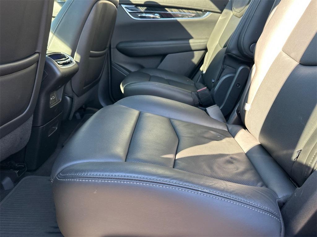 used 2020 Cadillac XT6 car, priced at $23,844