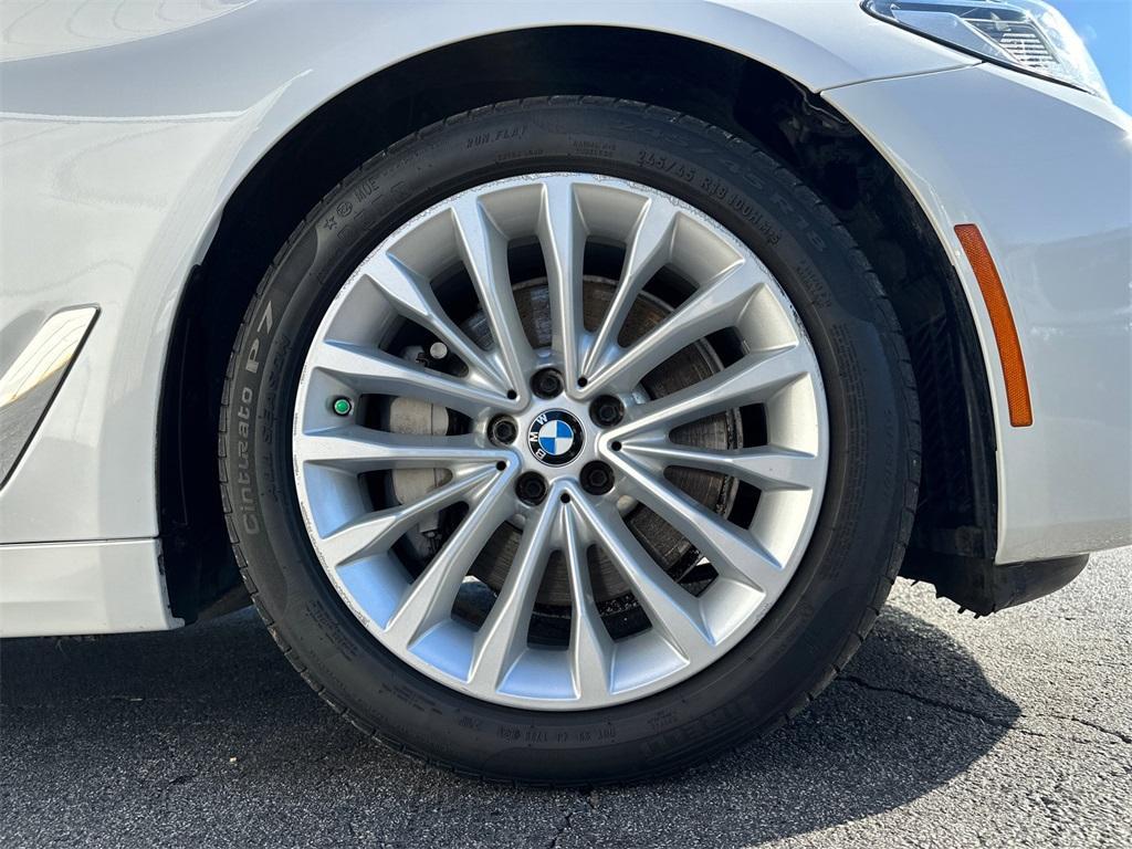 used 2021 BMW 530 car, priced at $25,327