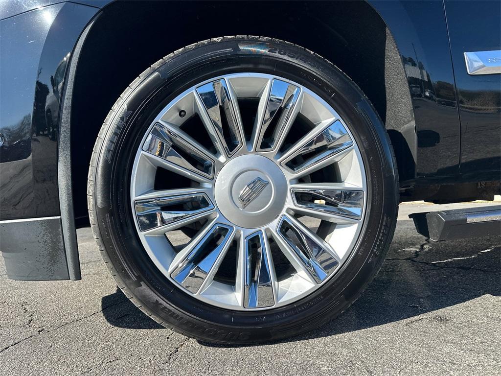 used 2019 Cadillac Escalade car, priced at $37,454