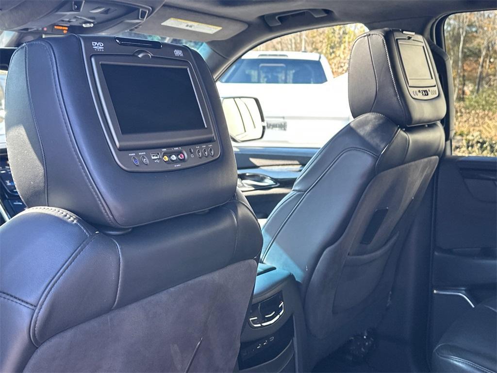 used 2019 Cadillac Escalade car, priced at $37,454