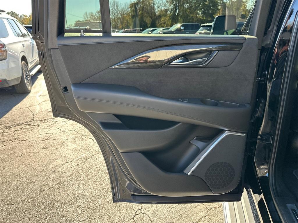 used 2019 Cadillac Escalade car, priced at $37,454