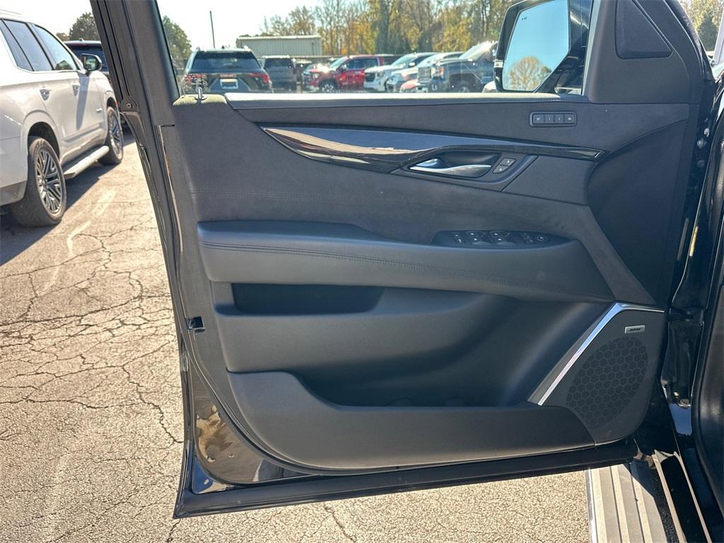 used 2019 Cadillac Escalade car, priced at $37,454