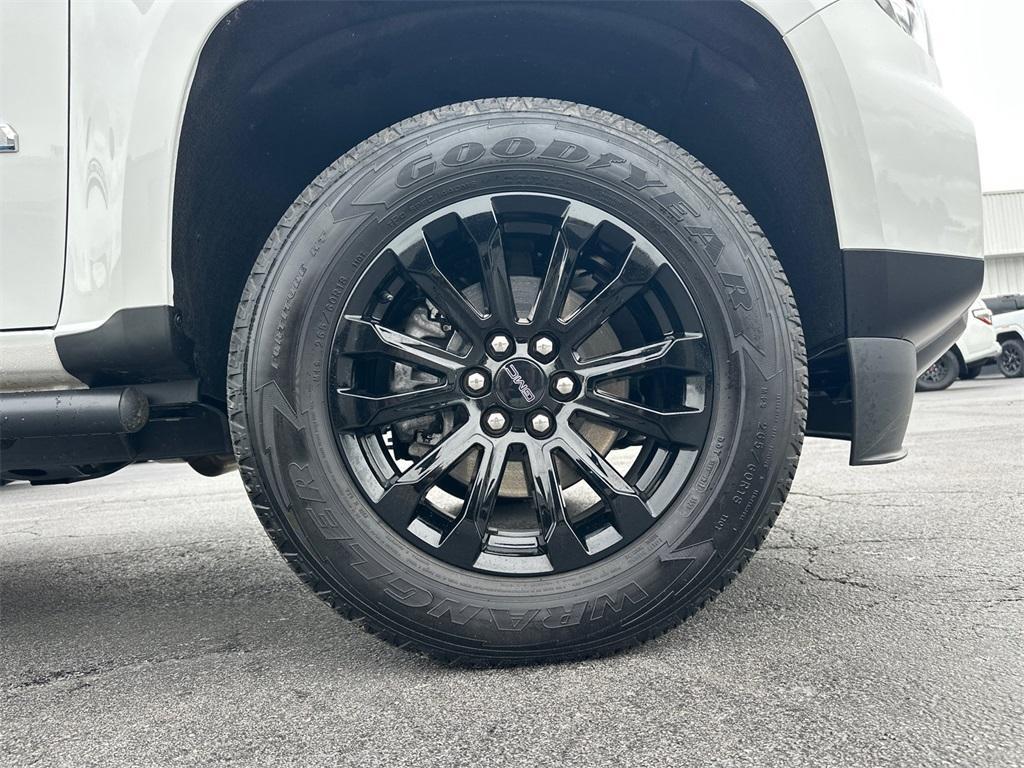 used 2022 GMC Canyon car, priced at $26,455