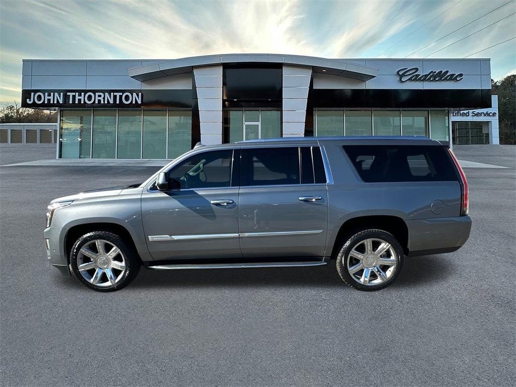 used 2020 Cadillac Escalade ESV car, priced at $33,425