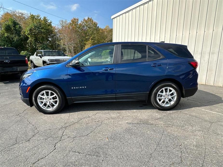 used 2022 Chevrolet Equinox car, priced at $18,461