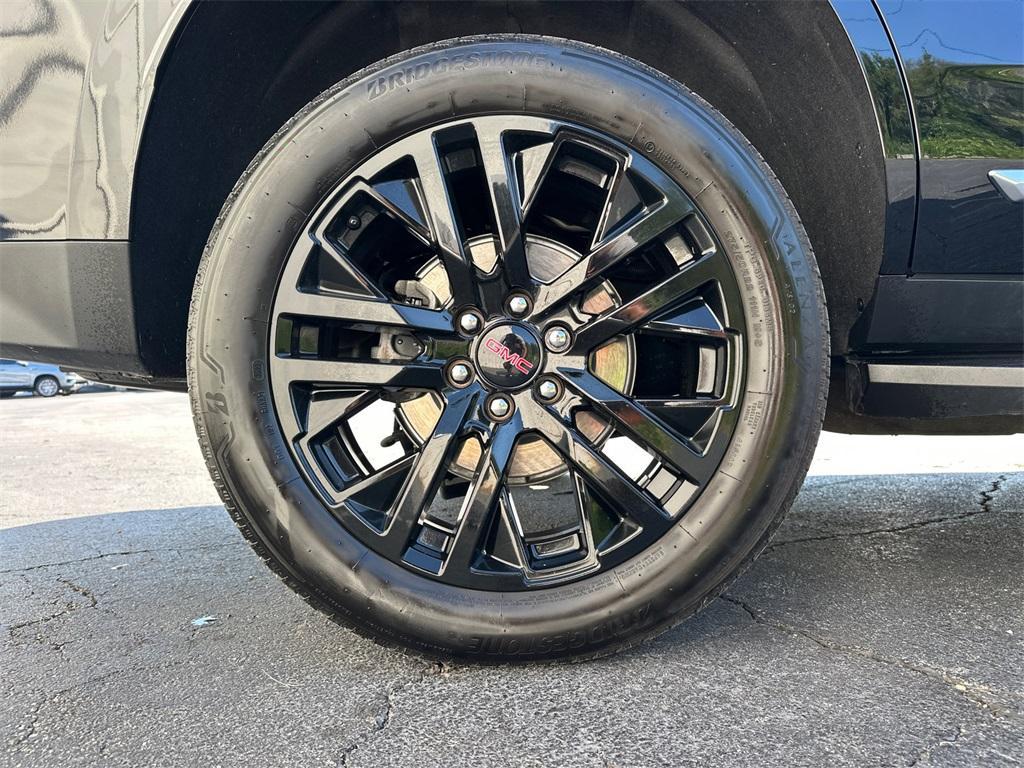 used 2024 GMC Yukon car, priced at $73,418
