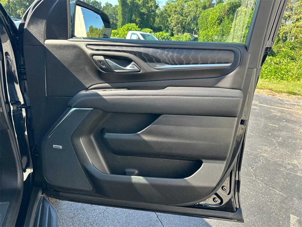 used 2024 GMC Yukon car, priced at $73,418