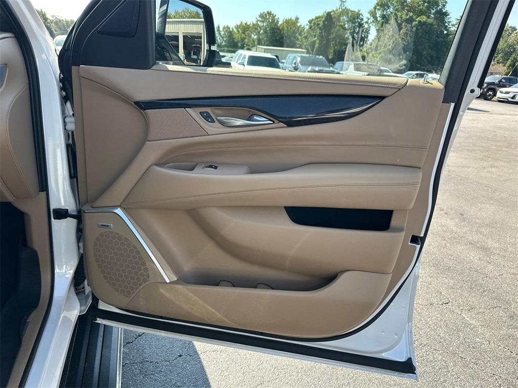 used 2019 Cadillac Escalade car, priced at $31,254