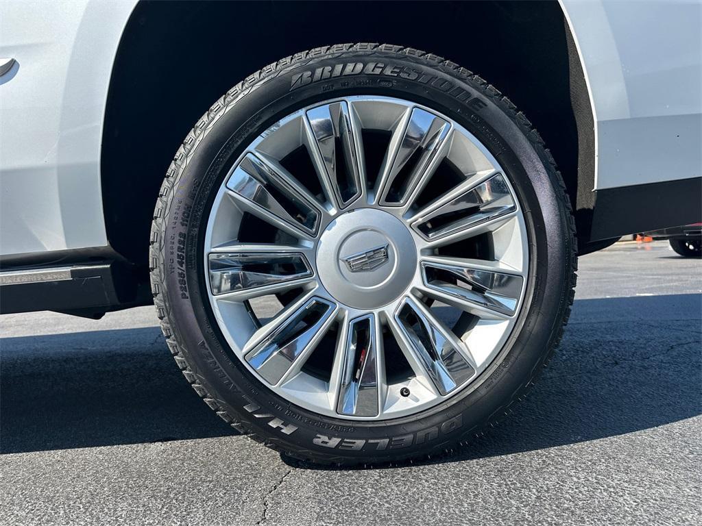 used 2019 Cadillac Escalade car, priced at $31,254