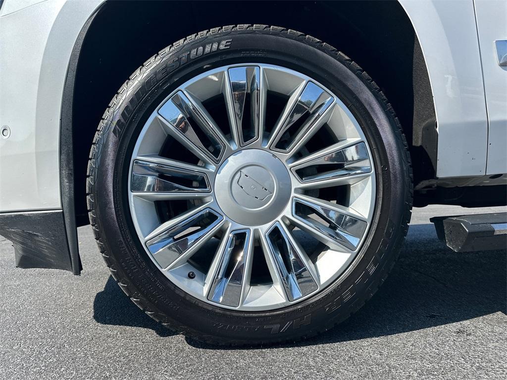 used 2019 Cadillac Escalade car, priced at $31,254