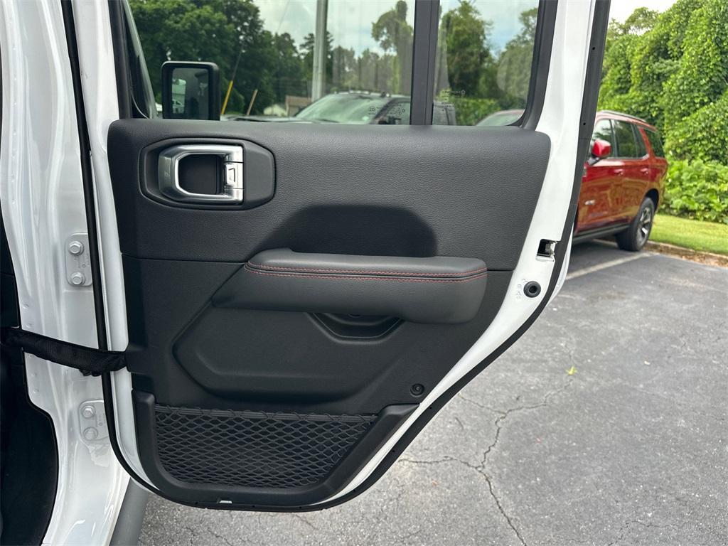 used 2020 Jeep Gladiator car, priced at $35,383
